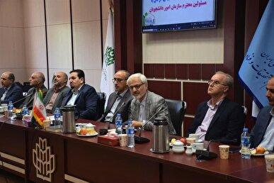 افزایش دانشجویان غیرایرانی از ۴۰ هزار به ۳۲۰ هزار؛ مأموریت دشوار پیش‌روی دانشگاه‌ها است