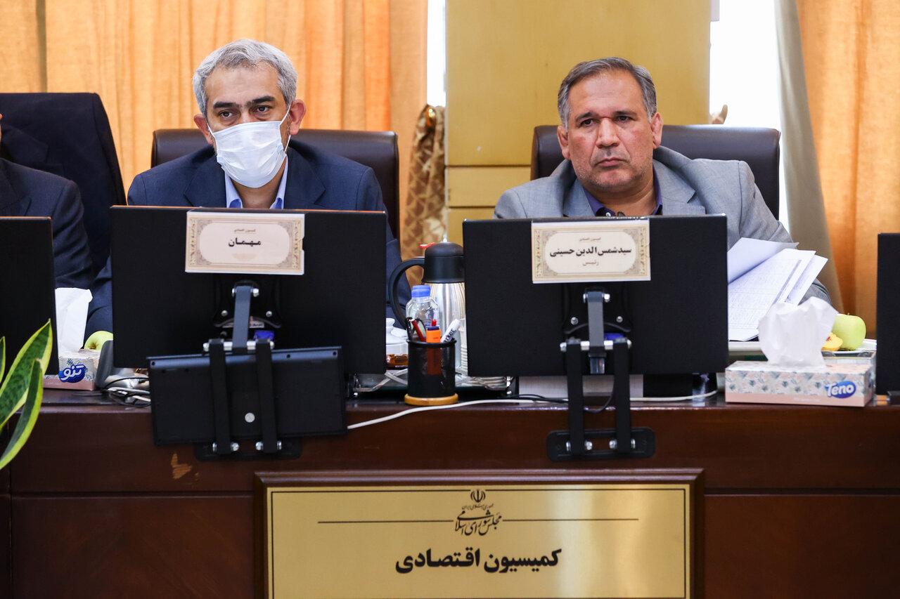 نشست کمیسیون اقتصادی مجلس با حضور وزیر اقتصاد