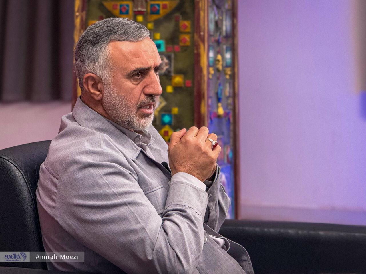 نماینده مجلس: خانمی که پشت موتور است، در معرض باد قرار می‌گیرد و تبرج می‌شود/ مخالفت‌های زیادی از سوی متدینین خواهد شد/ با فرهنگ جامعه سازگار نیست