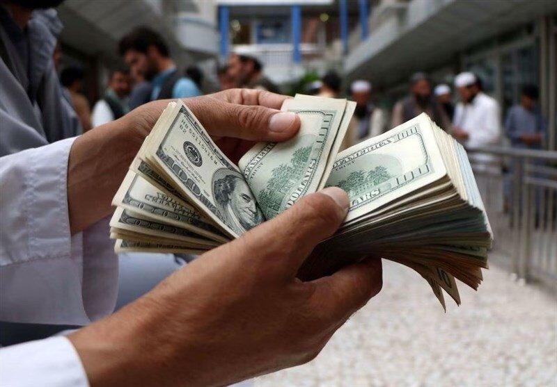 چه کسانی اجازه نمی‌دهند سیاست‌های ارزی اصلاح شود؟ ا فرمول جدید برای پرداخت یارانه نقدی به مردم