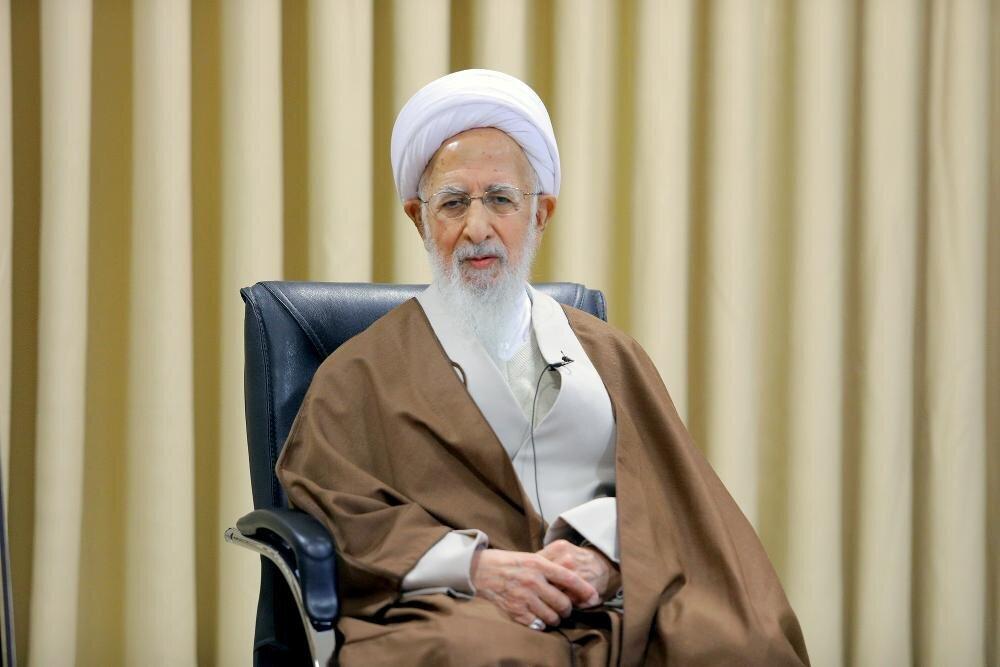 آیت‌الله جوادی آملی: حوزه‌ها و دانشگاه‌ها به حیات انسانی زنده‌اند