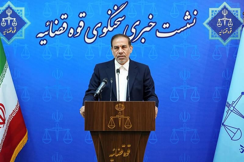 برخی محکومان امنیتی مشمول عفو اخیر شده‌اند/ موضوعاتی که مردم را نگران می‌کند از سوی هیچ کسی بیان نشود/ دولت به عنوان راهبر بخش اقتصادی کشور باید به معیشت بپردازد