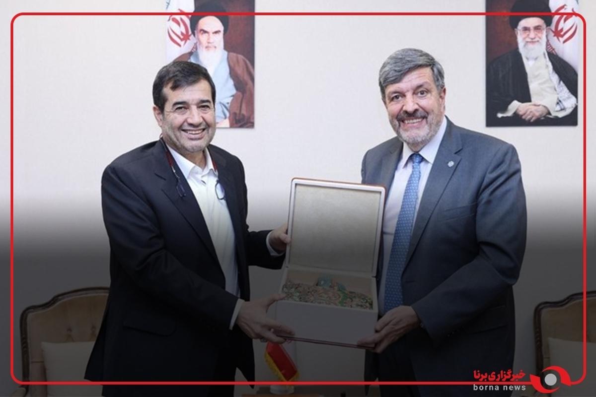 دیدار سفیر اروگوئه در ایران با احمد دنیامالی وزیر ورزش و جوانان