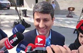 توضیحات هاشمی درباره قطع آنتن ۱۲۰۰۰ هزار گوشی آیفون