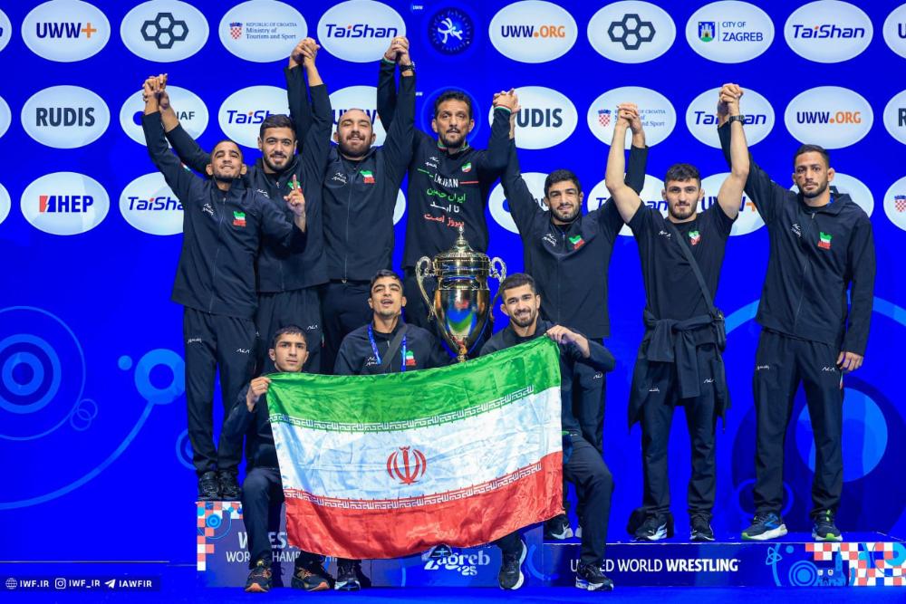 راویانِ «ایرانِ ایستاده» در میدان زاگرب