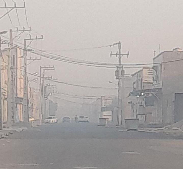 دود آتش سوزی هورالعظیم در اهواز (+عکس)