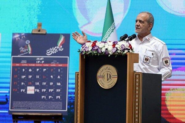پزشکیان: دولت سلامت اقشار ضعیف را در اولویت قرار می‌دهد/ هزینه های درمان باید کاهش یابد