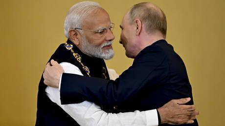 Putin wishes Modi on his 75th birthday