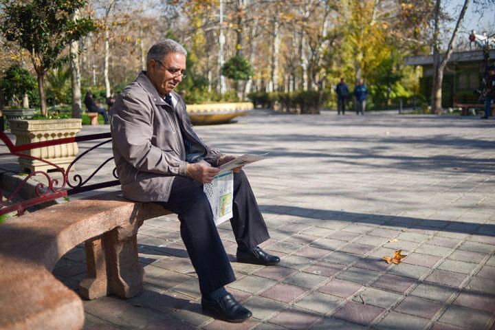 دهقان‌کیا:حقوق حداقل بگیران باید بالای ۳۰ میلیون تومان باشد