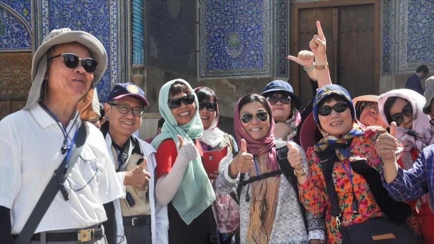 سالن ۶۰ هزار گردشگر چینی به ایران سفر می‌کنند