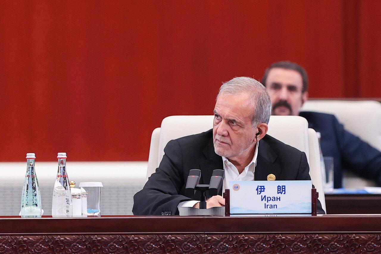 دستاوردهای سفر رئیس جمهوری به چین از نگاه وبسایت معاونت سیاسی سپاه/ استقبال گرم سران شانگهای از پزشکیان، ادعای انزوای بین‌المللی ایران را نقض کرد