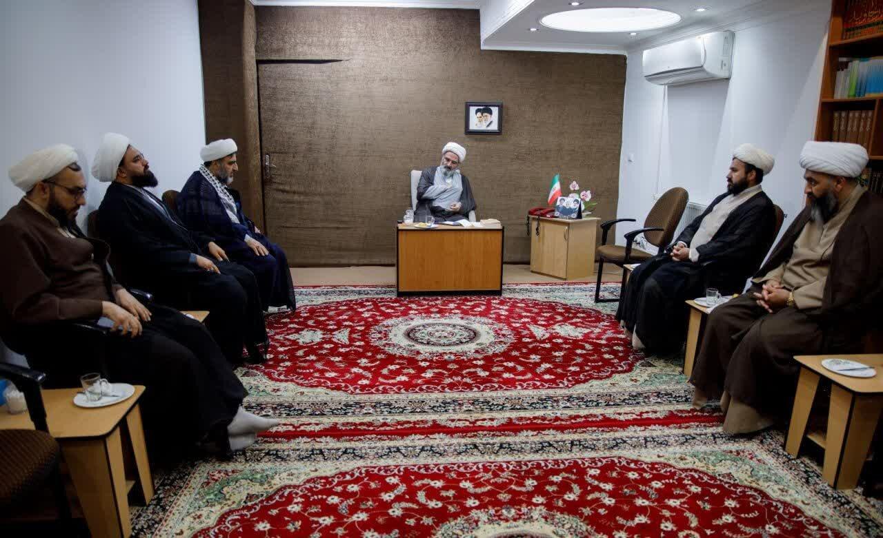 محتوای منابر با شرایط روز کشور ارتباط داشته باشد