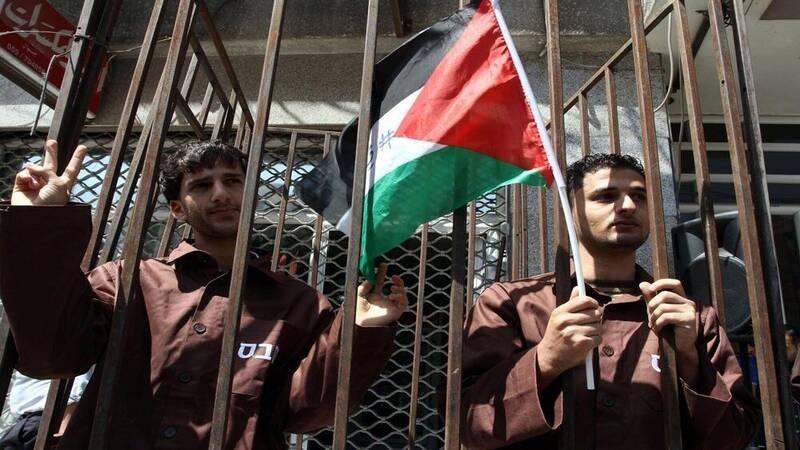 شهادت ۷۵ فلسطینی در زندان‌های رژیم صهیونیستی/ شکنجه و غرق مصنوعی به دست اشغالگران
