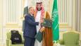Saudi Arabia and Pakistan sign mutual defense pact