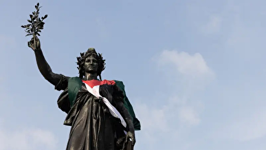 دستور وزارت کشور فرانسه درباره برافراشتن پرچم فلسطین