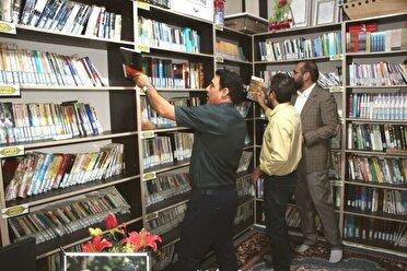 اهدا ۲۱ هزار جلد کتاب به کتابخانه‌های عمومی همدان