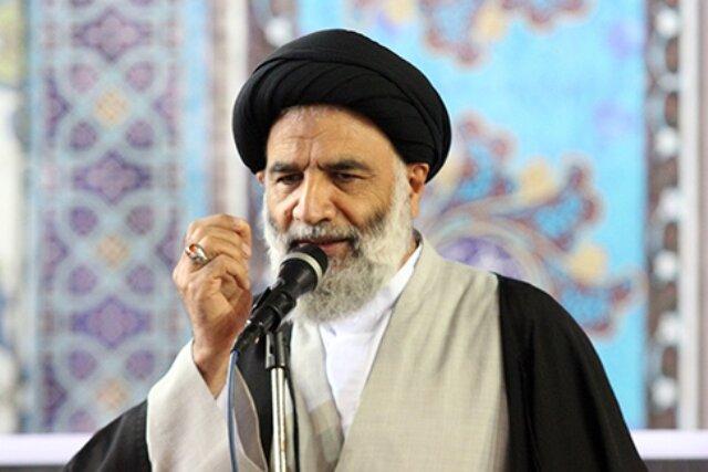 حل مشکلات جوانان و توجه به آموزش و پرورش وظیفه جدی مسئولان است