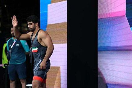 واکنش اتحادیه جهانی کشتی به پیروزی «ساروی»: هیچوقت با آتش بازی نکنید