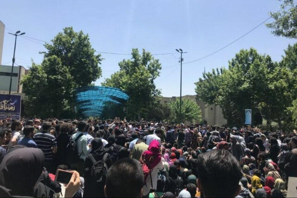 عفو رهبری شامل کدام دانشجویان می‌شود؟