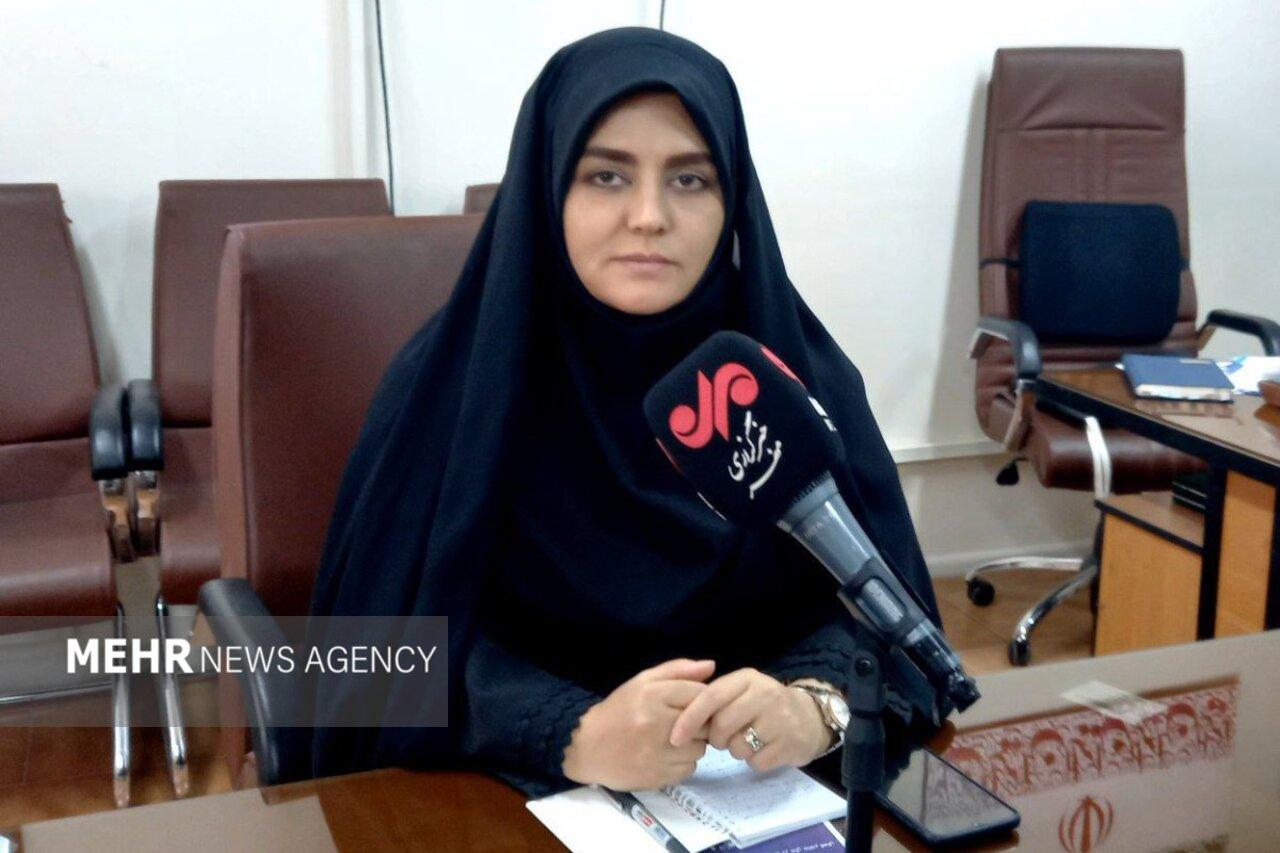 پویش «آینده‌سازان» در رباط کریم؛ توزیع لوازم التحریر میان۴۰۰ دانش آموز