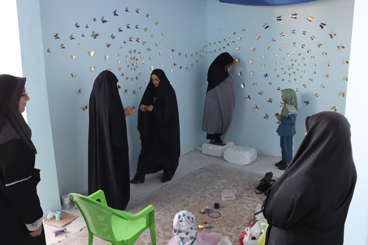 پرواز ۳ هزار پروانه طلایی در آسمان شهادت استان سمنان