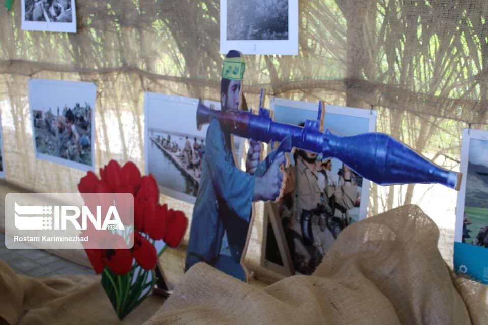 نمایشگاه عکس دفاع مقدس در چابهار گشایش یافت