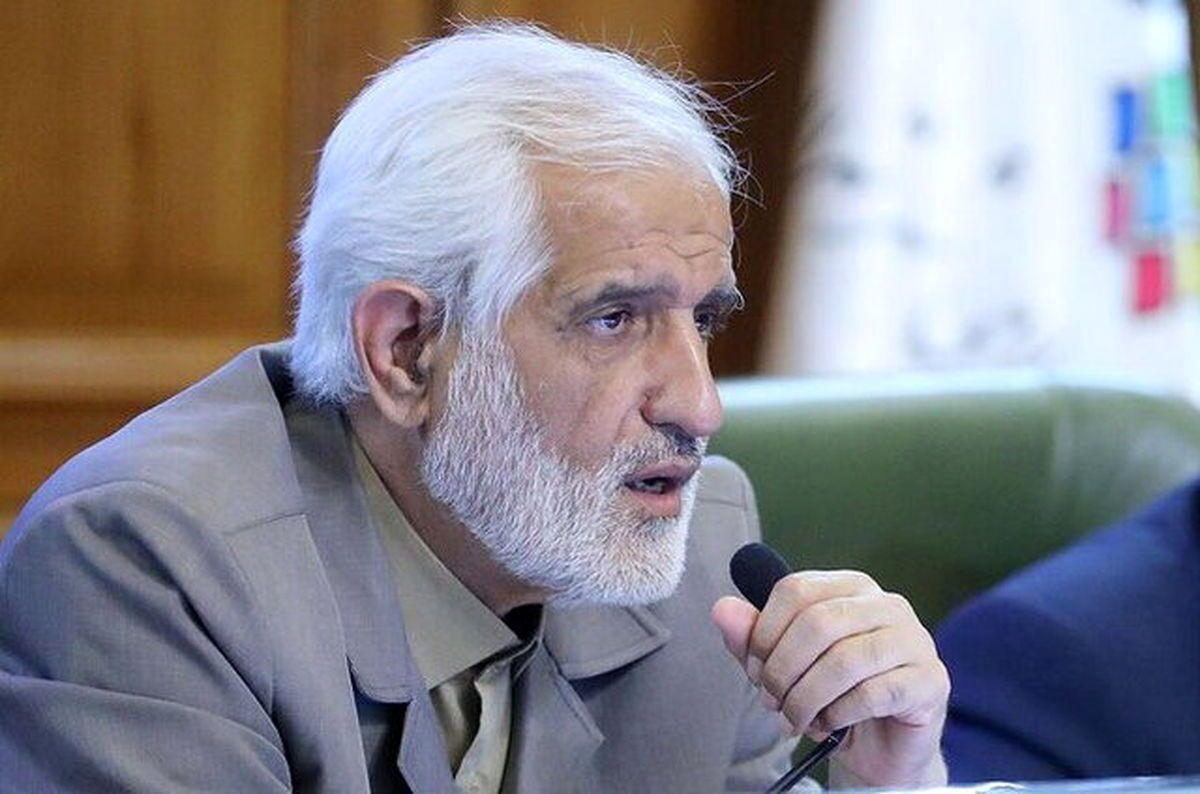 ۲۰۰ دستگاه اتوبوس دوکابین در حال حمل به سمت کشور است