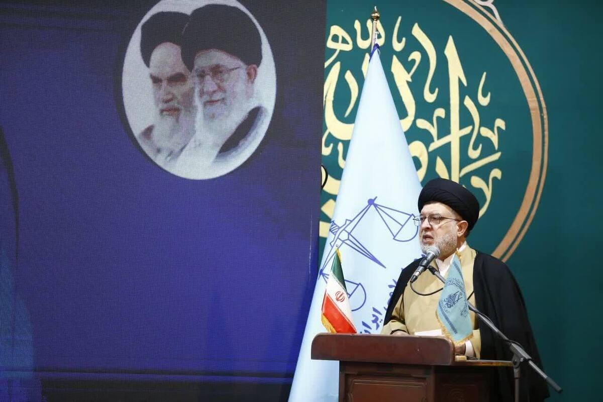 آزادی و تخفیف مجازات برای عده کثیری از محکومین استان قم در اجرای عفو معیاری