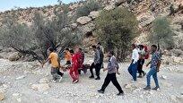 ۸ ساعت تلاش بی‌وقفه برای یافتن پیکر ‌فرد سقوط کرده از اتفاعات تنگ اور