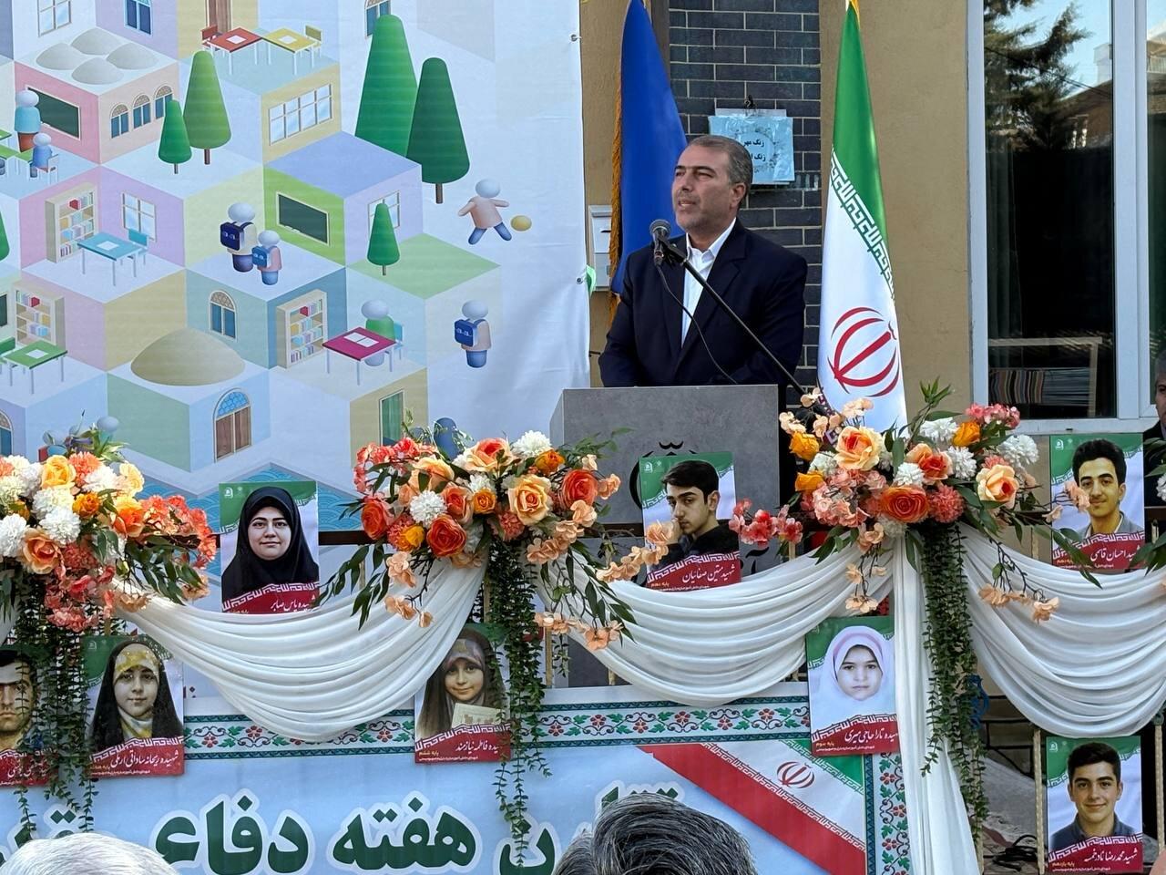 حسینی: بیش از ۱۰۰ مدرسه کردستان کمتر از پنج دانش‌آموز دارد
