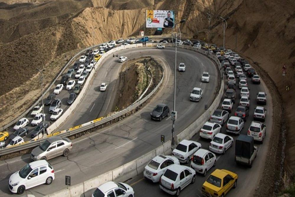 جاده چالوس یک طرفه شد؛ ترافیک سنگین راه‌ها