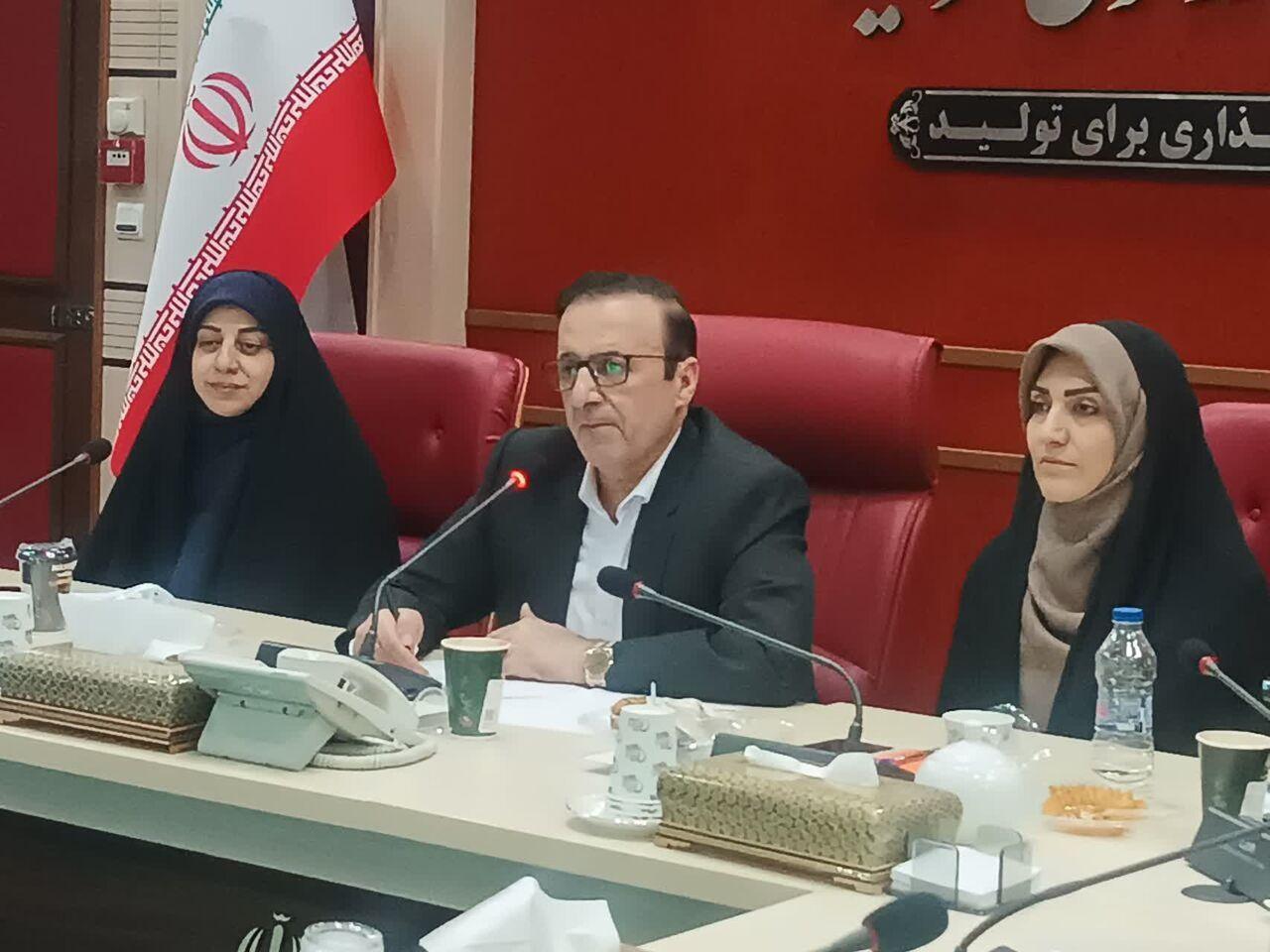 استاندار قزوین: بانوان هم‌پای مردان در توسعه و پیشرفت مشارکت کنند
