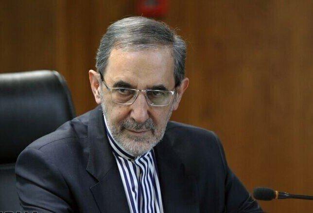 انگلیس یک هواپیمای سوخت‌رسان برای جنگنده‌های صهیونیستی به پرواز درآورد اما... | بازتولید جنگ‌های صلیبی | ماشه بی اثر است مثل خود سازمان ملل
