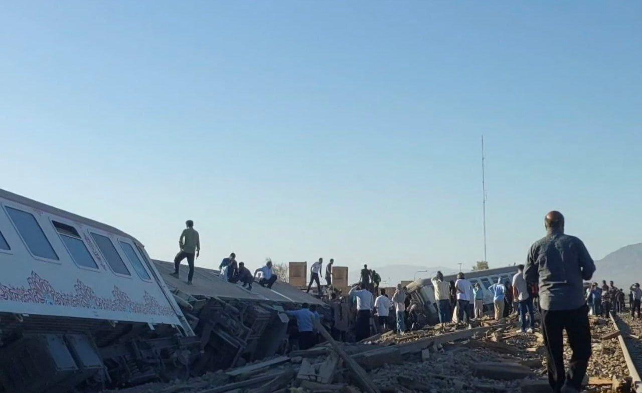 صبح امروز؛ خروج قطار مسافری از ریل در مشهد