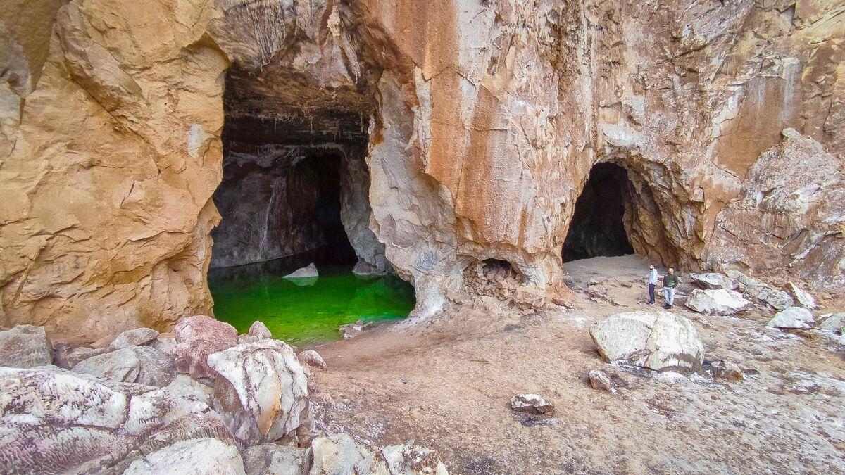 گردشگری غیرمسئولانه حیات غارها را تهدید می کند