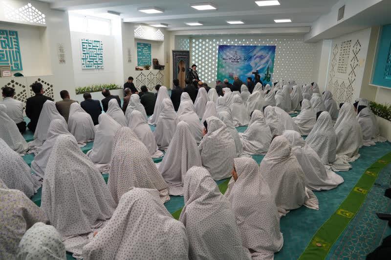 نمازخانه‌ها قلب معنوی مدارس هستند