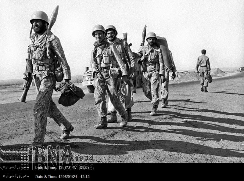 دفاع مقدس ثابت کرد با توسل به خداوند، مردم و جوانان می‌توان برابر دنیا ایستاد
