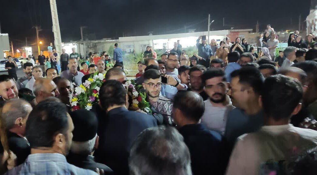 استقبال مردم گتوند از امین میرزازاده قهرمان جهانی کشتی