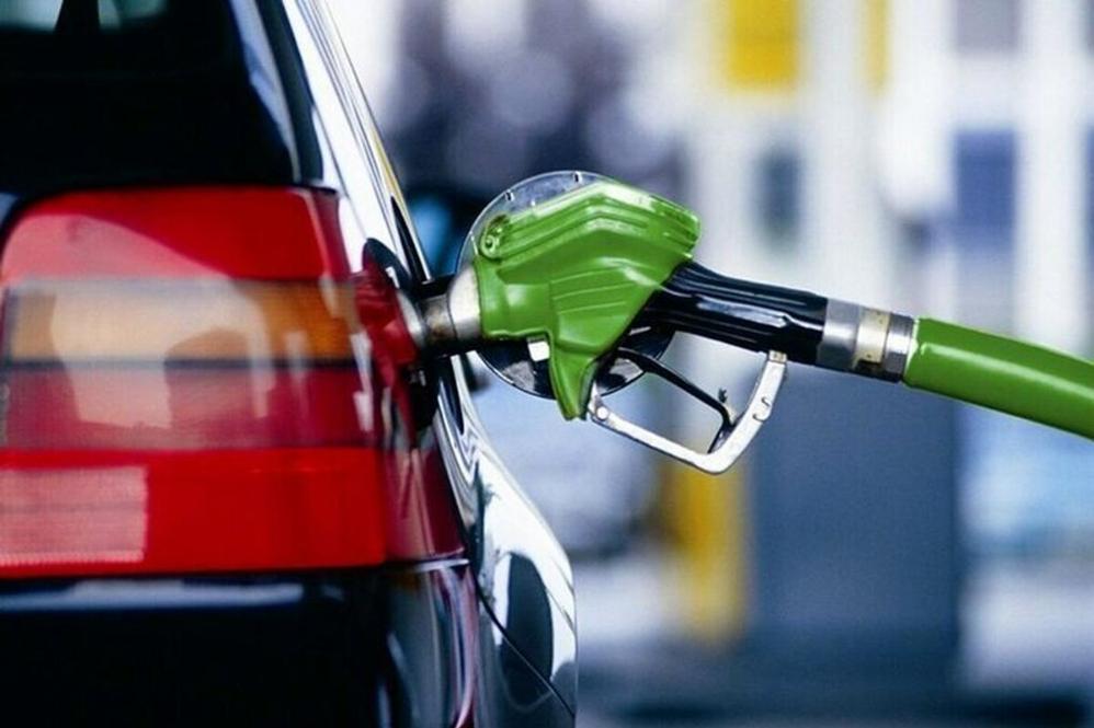 واردات بنزین سوپر به تعویق افتاد؟