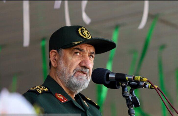 محسن رضایی: ۲۵ روز بعد از طوفان الاقصی نامه ای نوشتم که جنگ بزرگی آغاز شده/ بعد از این نامه رهبری دستور تشکیل جلسه شورای امنیت دادند