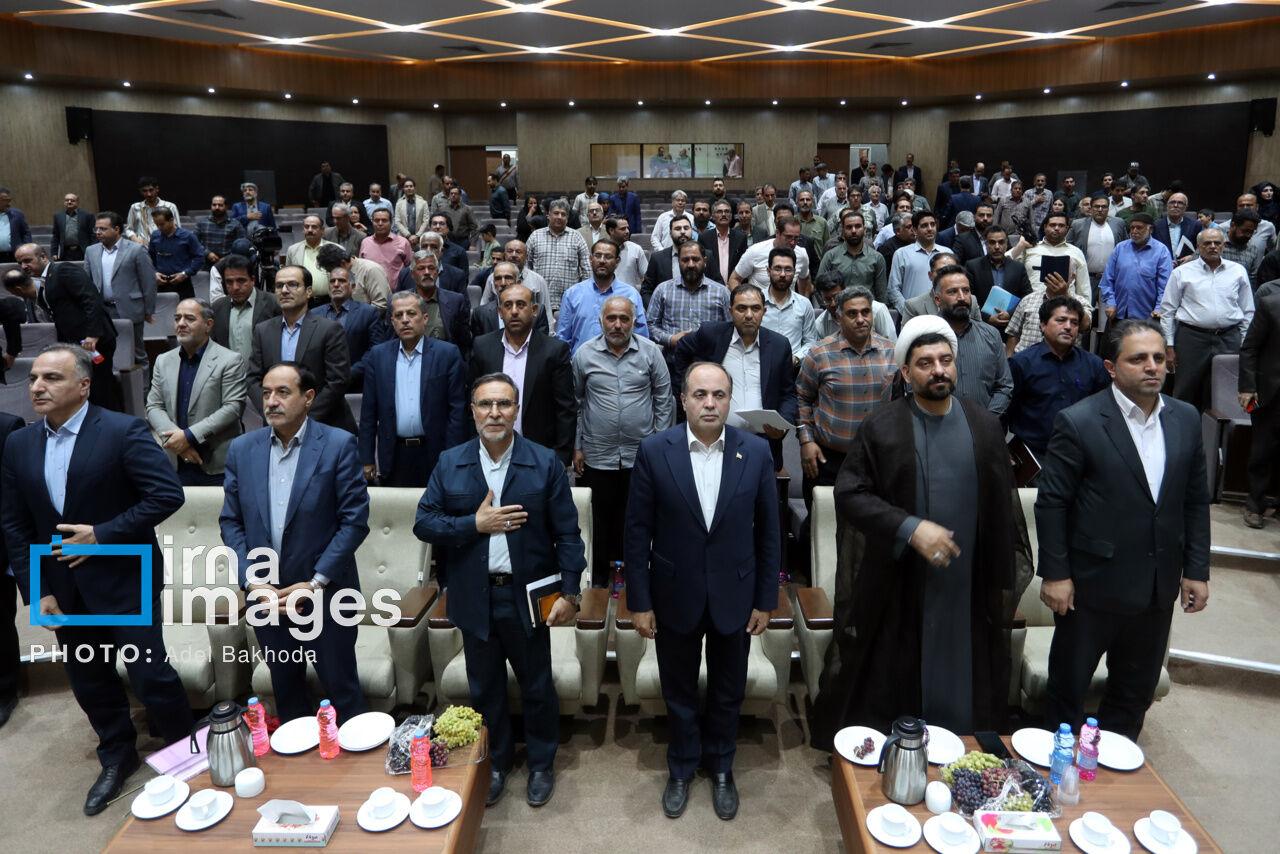 سفر وزیر کشاورزی به همدان؛ از اهدای خوشه برتر انگور تا حمایت از تولید