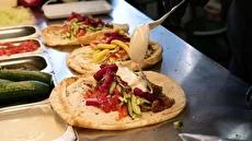 طرز تهیه فلافل و حمص لبنانی در خیابان‌های استانبول (فیلم)