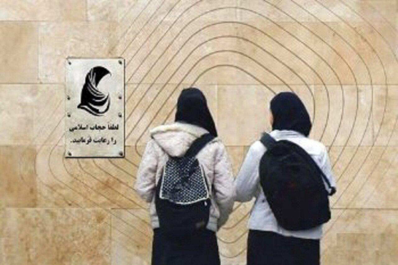 ببینید | مراد ثقفی در مناظره با حسین شهرستانی: شما به ماجرای حجاب نگاه کنید تا ترس از دلتان بریزد