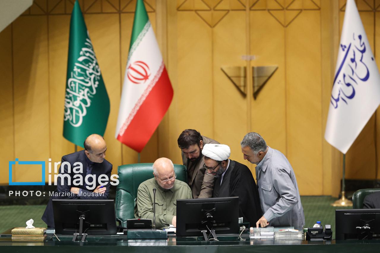 درخواست جمعی از نمایندگان برای غیر علنی شدن جلسه مجلس
