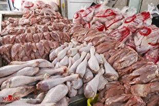 کمک به تعادل بازار با عرضه گوشت گرم وارداتی در میادین میوه و تره‌بار