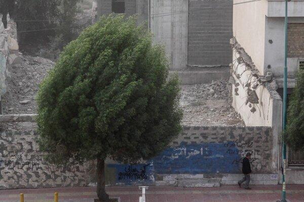 تداوم وزش باد در غرب و جنوب تهران