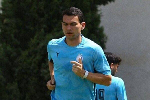 بازیکنان مصدوم استقلال پا به توپ شد