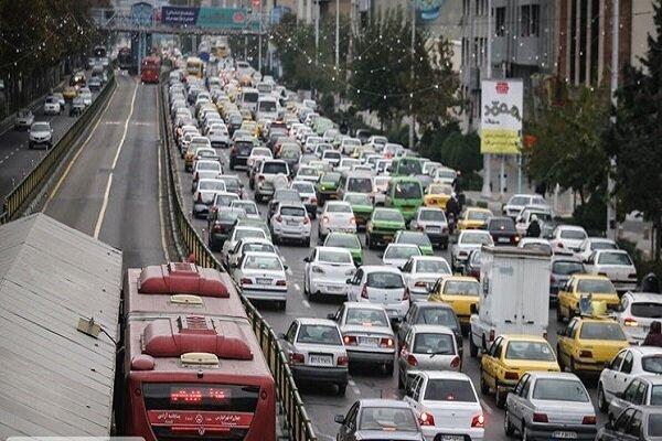 ترافیک سنگین صبحگاهی در برخی از معابر و بزرگراه‌های تهران