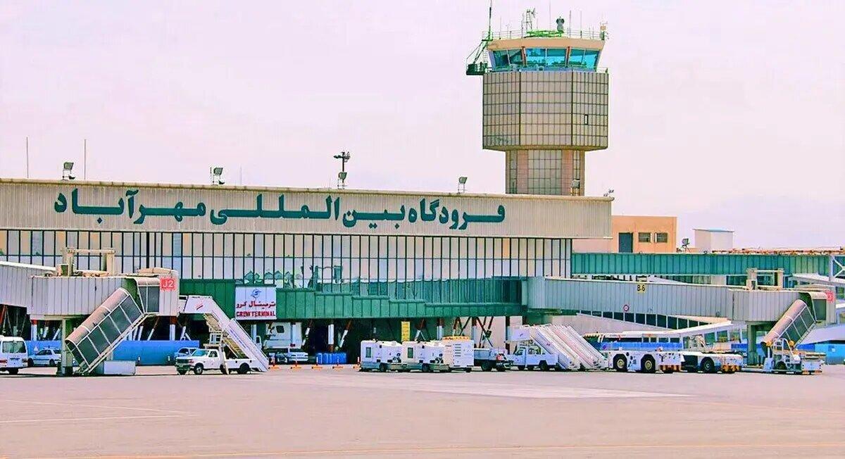 ببینید | قدیمی‌ترین ماشین فرودگاه مهرآباد که بیش از ۱۵ ساله در حال خاک خوردن است!