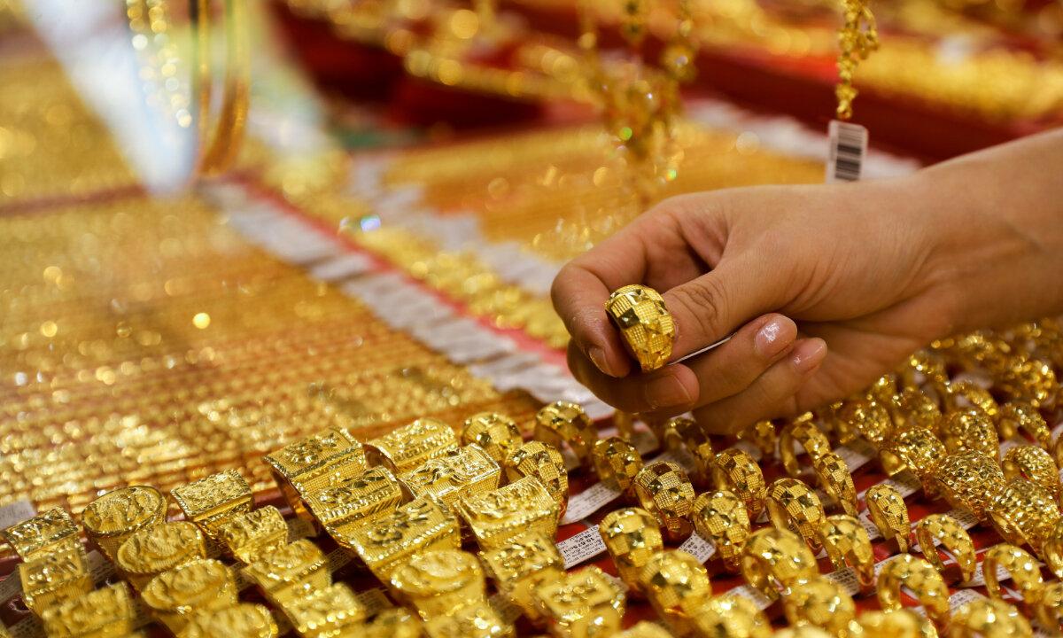 پیش‌بینی مهم تحلیلگران درباره قیمت طلا/ طلا این‌گونه ۴۰ درصد گران شد